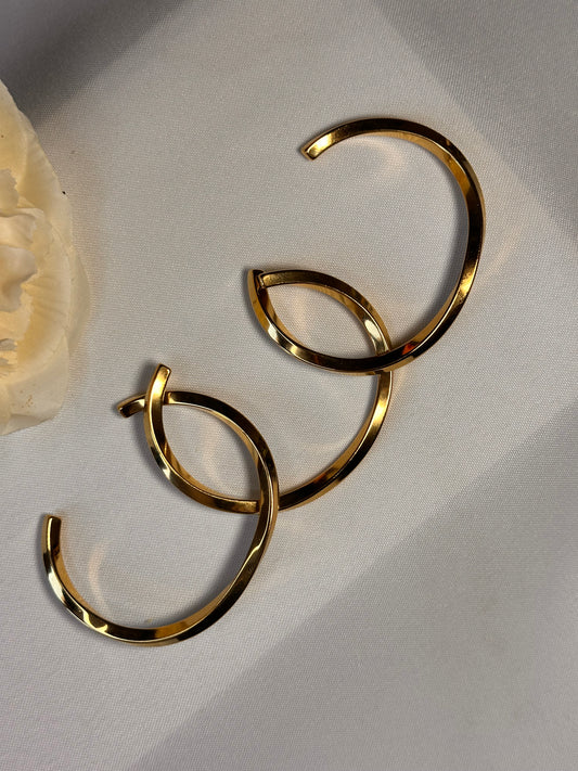 Créoles Dorées Épaisses – Élégance Minimaliste par D&H