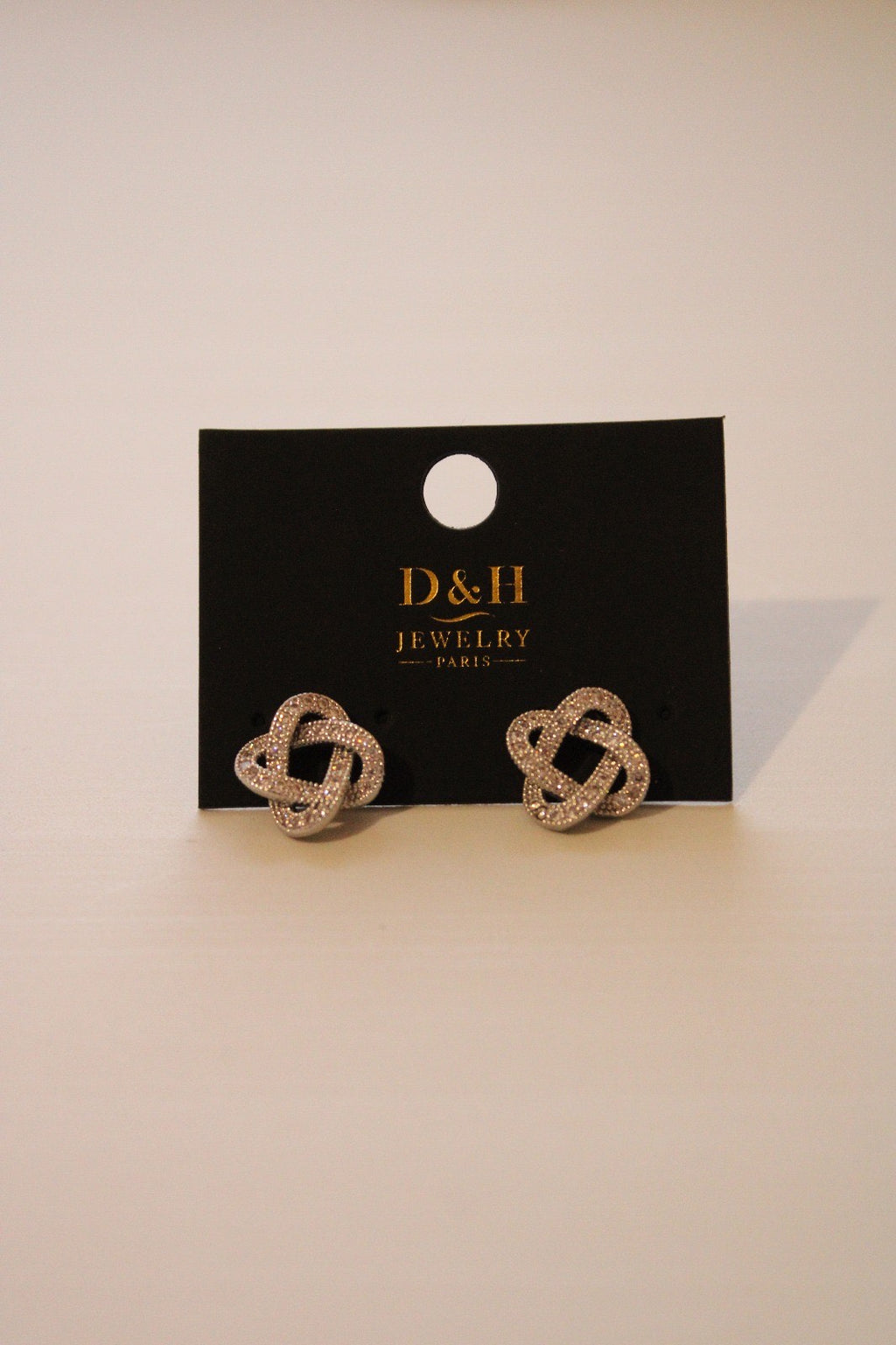 Boucles d’oreilles nœud élégantes D&H Jewelry – Bijoux chic et intemporels pour femme