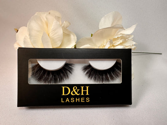 D&H Lashes – Style C79