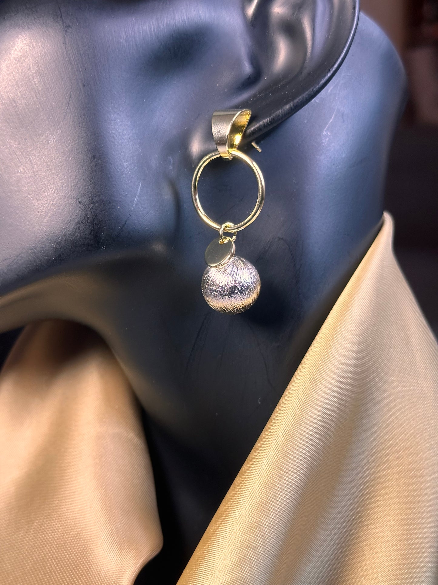 Boucles d’oreilles D&H Jewelry Paris – Design doré & argenté texturé