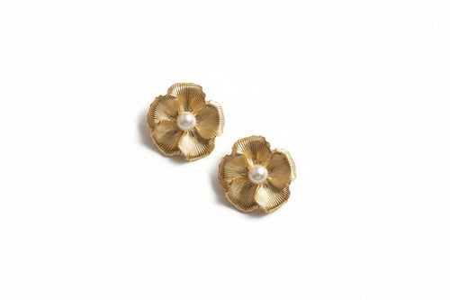 Boucles d’Oreilles Fleur Dorée avec Perle – Élégantes & Chic | D&H Jewelry