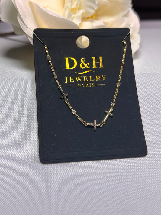 🌟 Bracelet croix doré – D&H Jewelry Paris 🌟