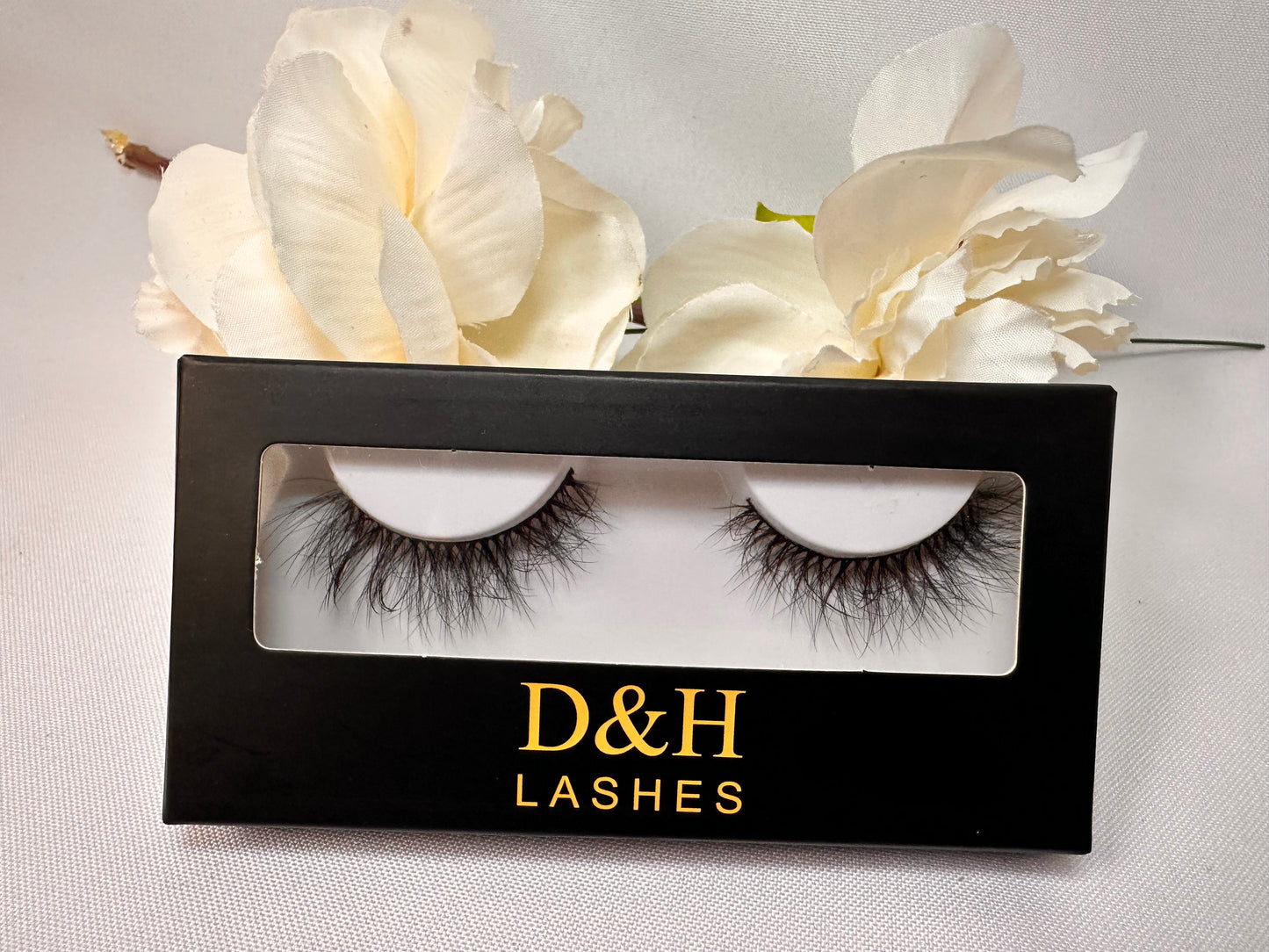 D&H Lashes – Style C110